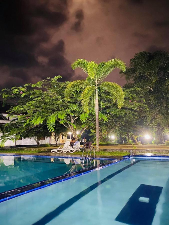Randiyaepiliyagoda Resort Avissawella Kültér fotó